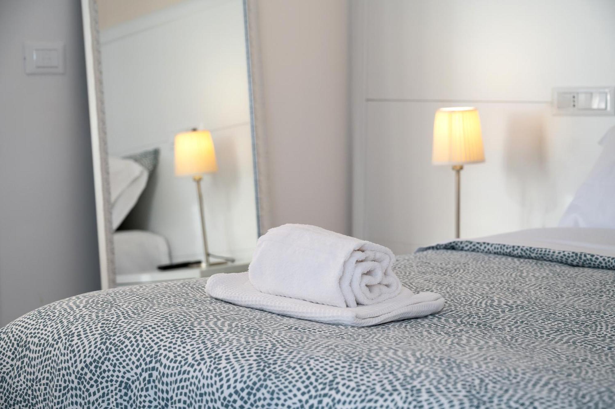 St. Peter Boutique Apt Рим Екстер'єр фото